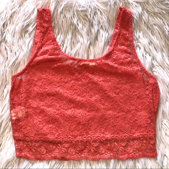 NWOT - Zenana Outfitters Lace Summer Crop Top - Picture 3 of 3